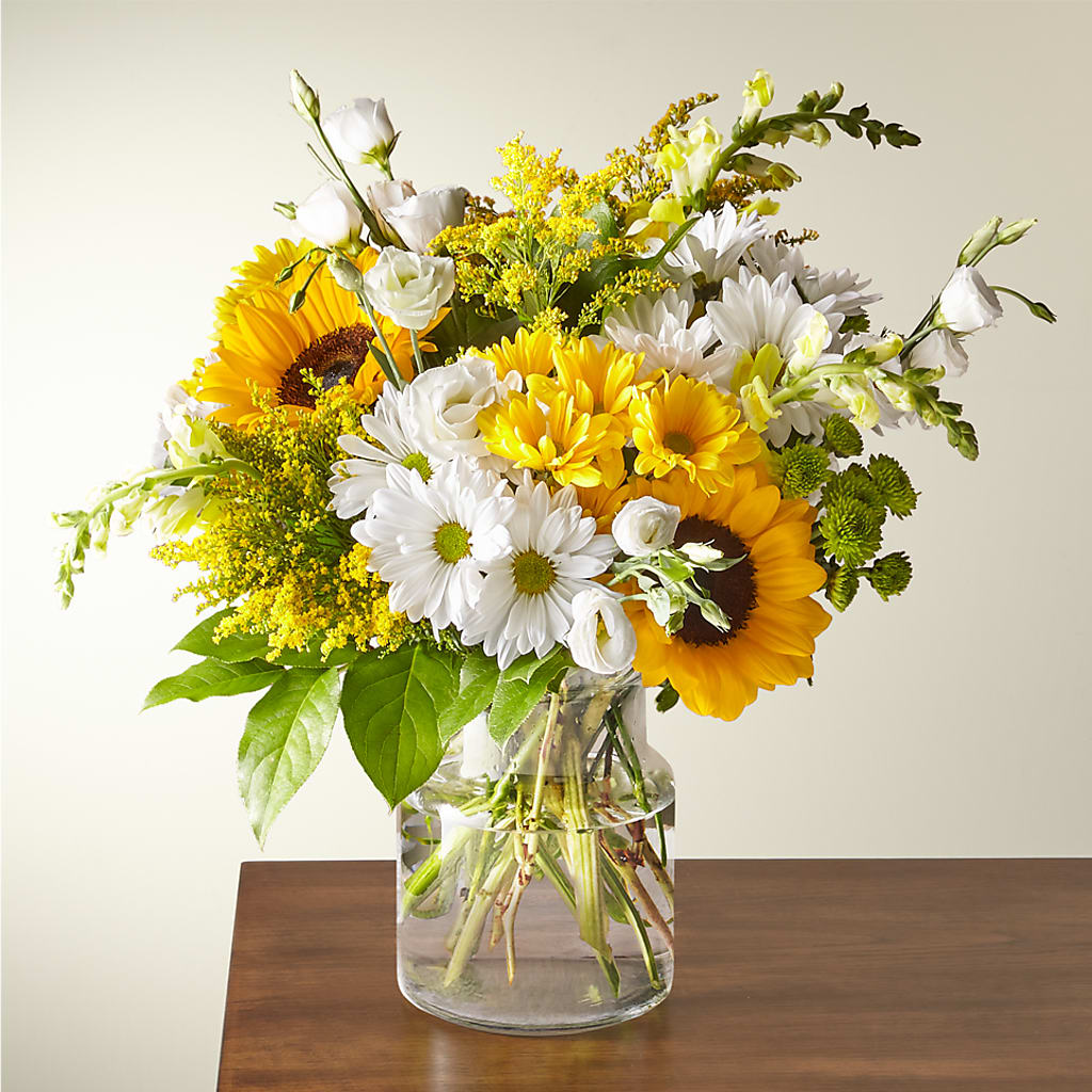 Hello Sunshine Bouquet – Bayport Flower Houses Inc, Bayport NY