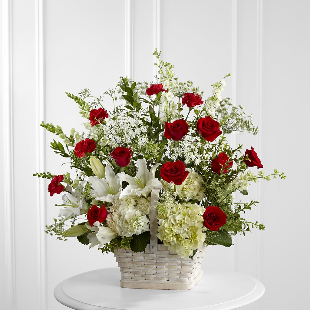 In Loving Memory Arrangement – Bayport Flower Houses Inc, Bayport NY