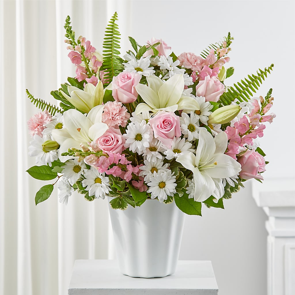 Soft Touch Tabletop Basket – Bayport Flower Houses Inc, Bayport NY