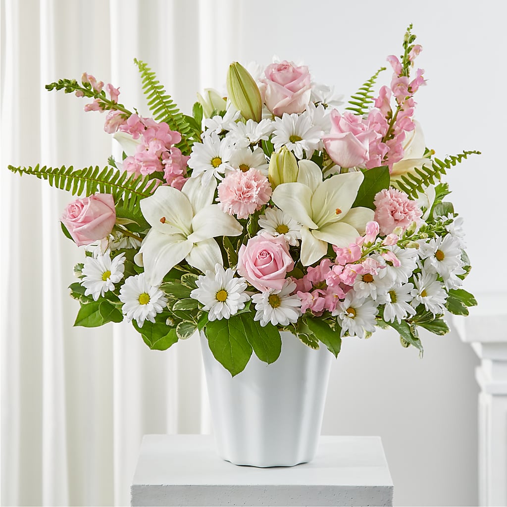 Soft Touch Tabletop Basket – Bayport Flower Houses Inc, Bayport NY