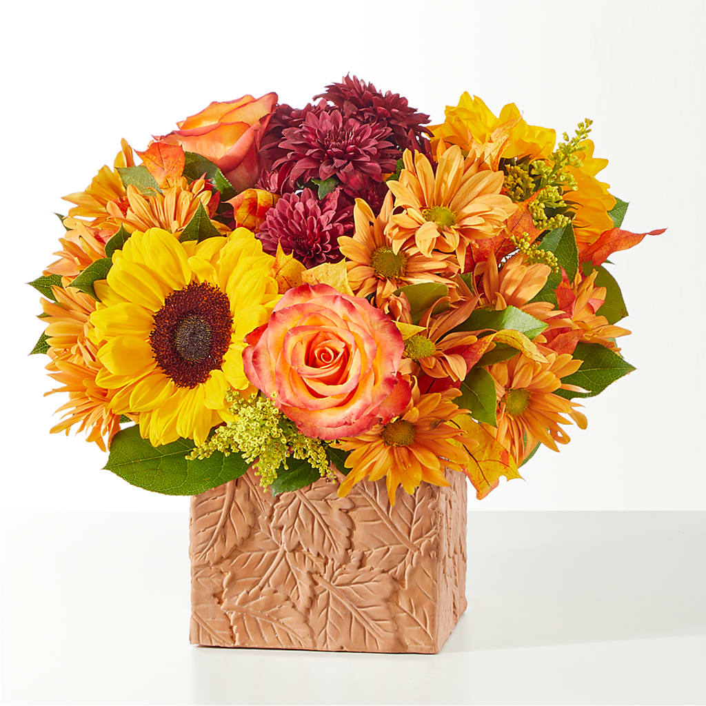 The Outdoors Bouquet –  Bayport Flower Houses Inc, Bayport NY