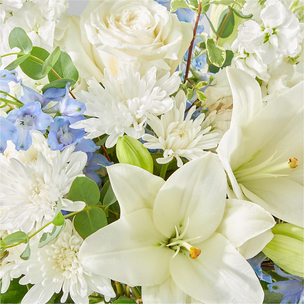 Peace of Mind Bouquet –  Bayport Flower Houses Inc, Bayport NY