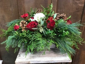 BAYPORT'S BEST HOLIDAY ROSE BOX